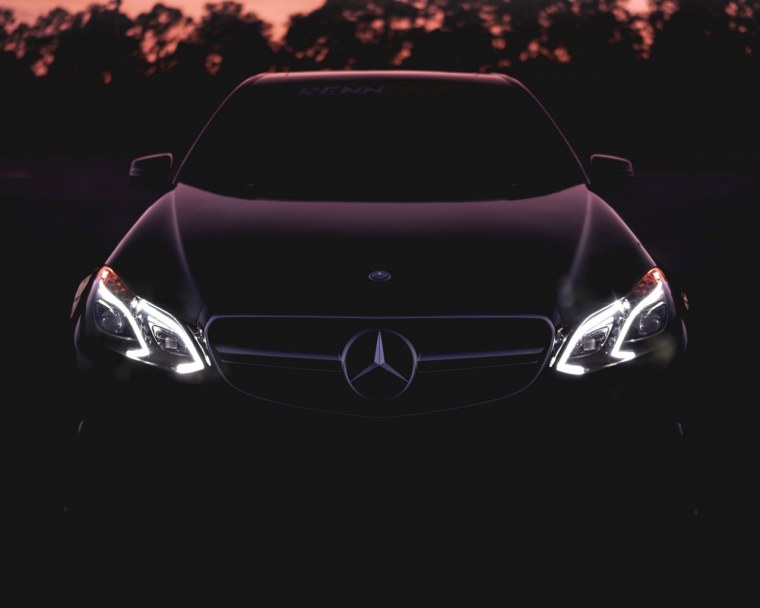 Мерседес е63 АМГ В темноте