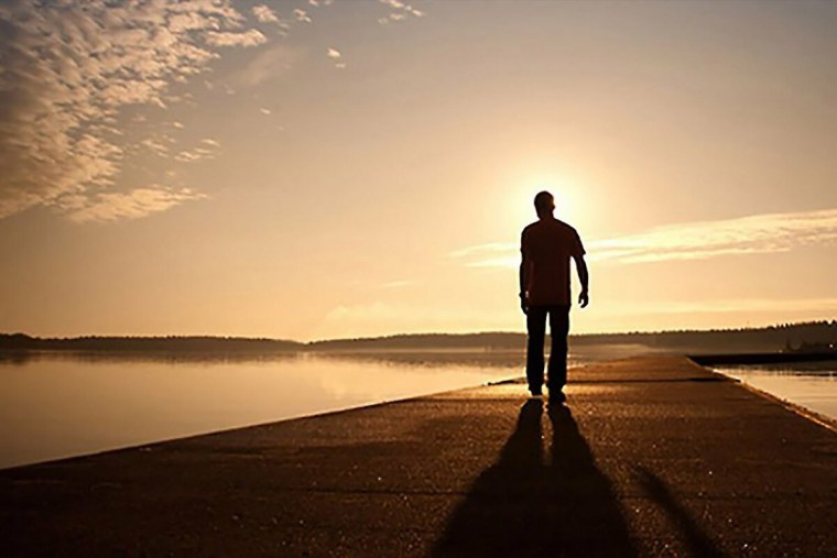 Уходит в закат