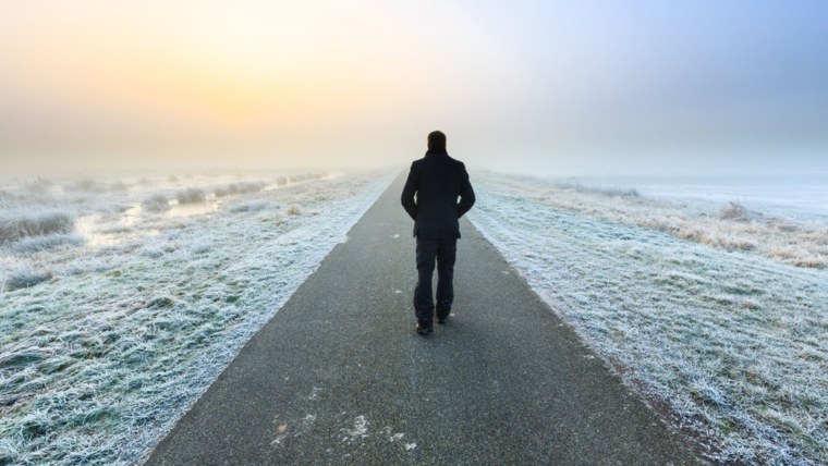 Уходит в даль