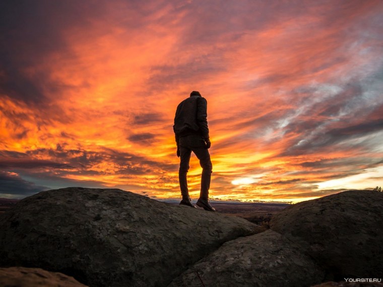 Парень уходит