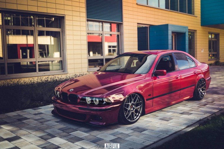 BMW e39 Red