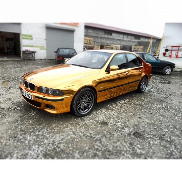 BMW e39 Gold