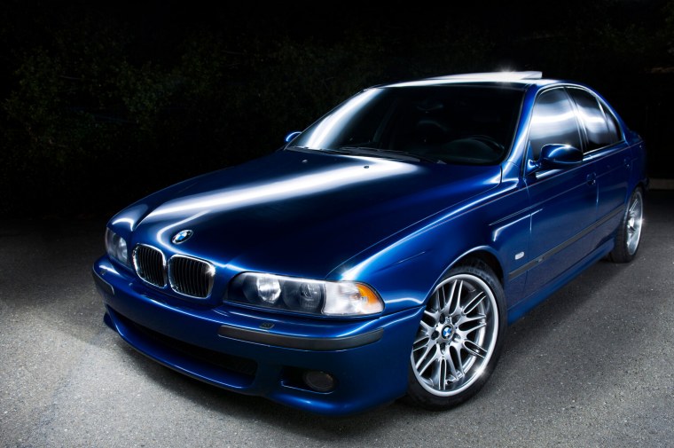 BMW m5 e39 синяя