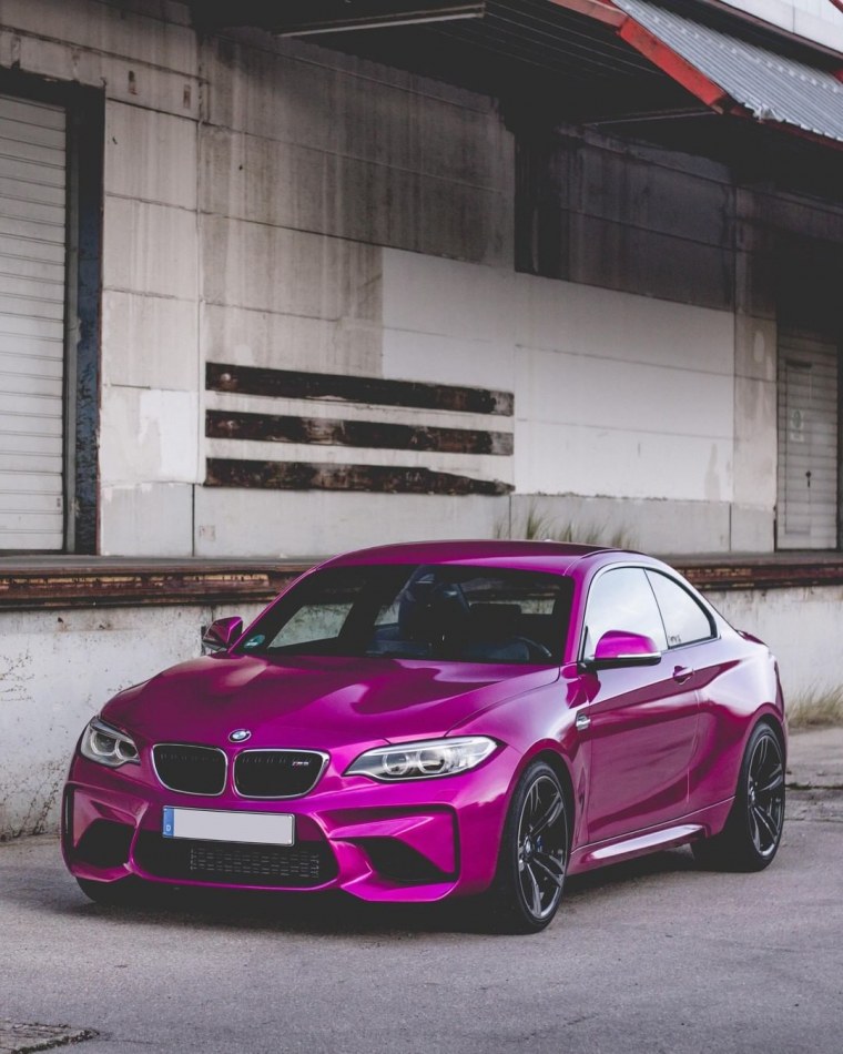 BMW m2 розовая