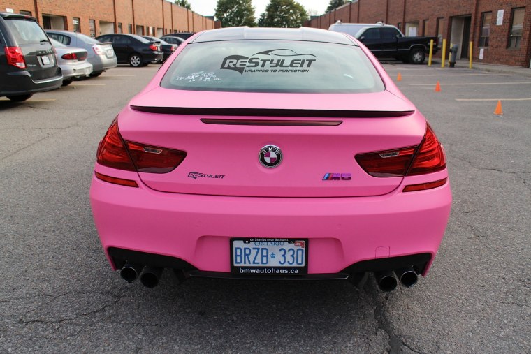 БМВ м5 ф90 розовая