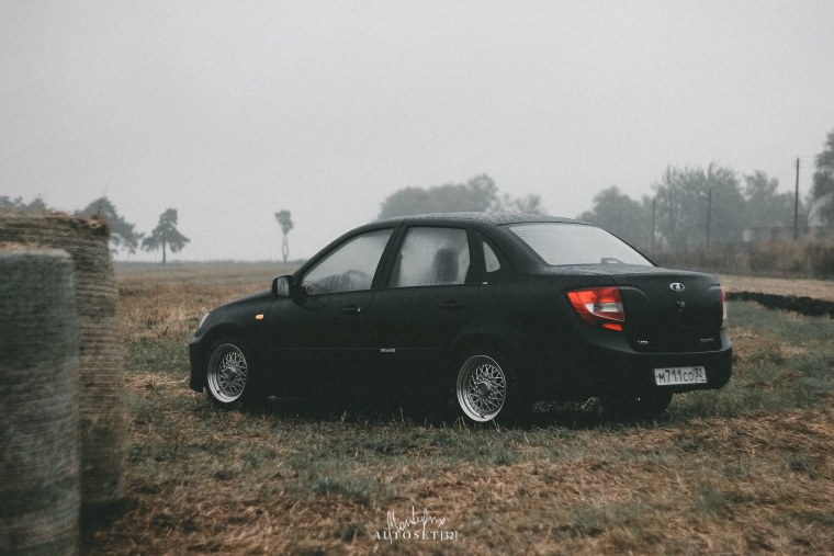 Лада Гранта седан стенс