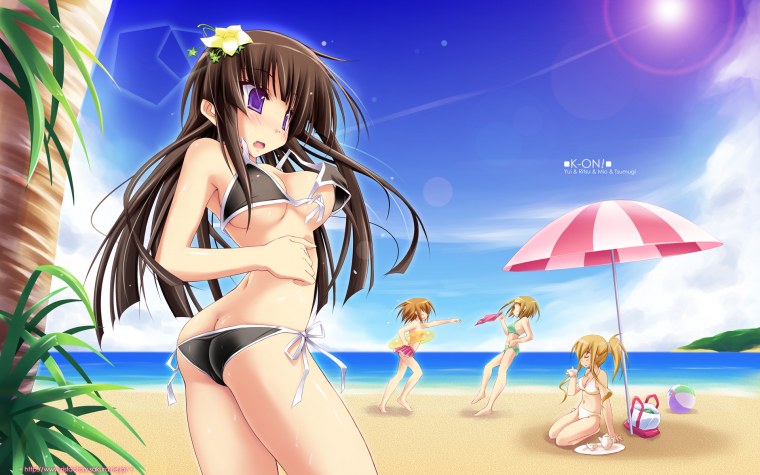 Девушки на пляже в купальниках аниме