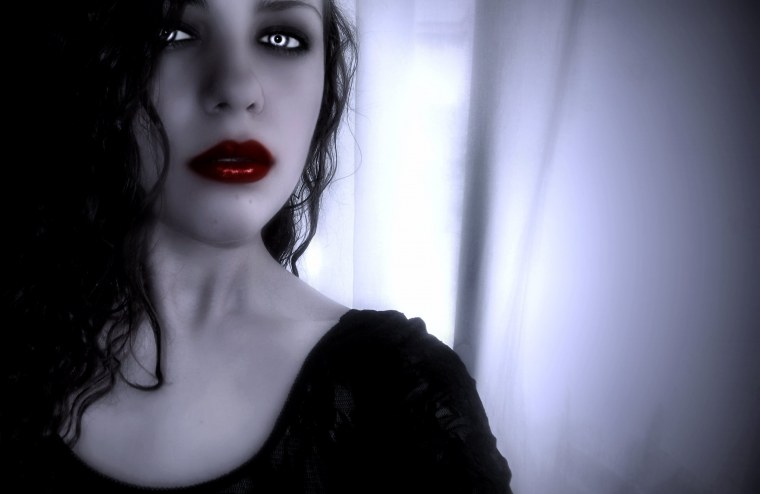 Ева Грин Готический макияж