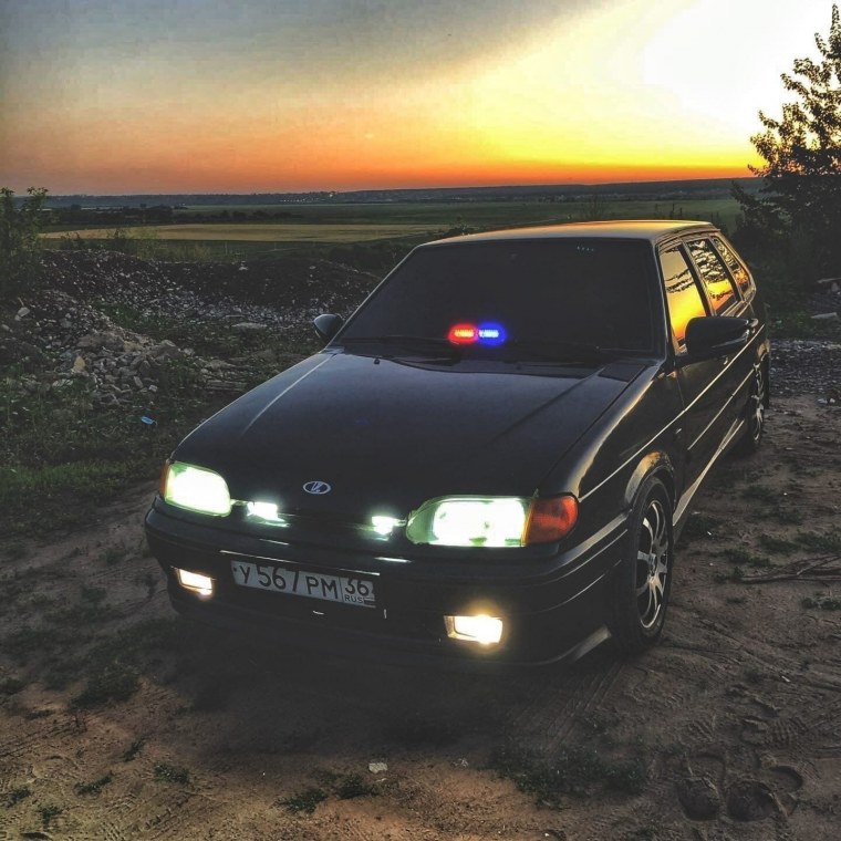 ВАЗ 2114 черная опер