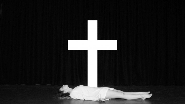 Монахиня с перевернутым крестом