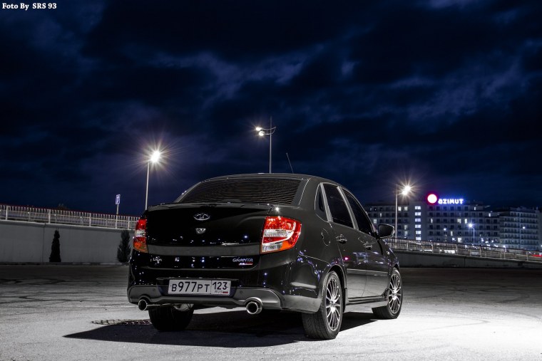 Лада Гранта спорт черная