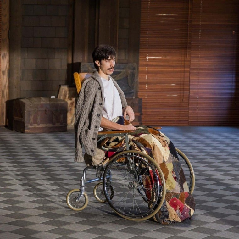 Брендан Глисон священник фильм