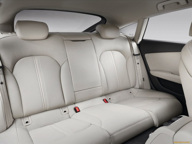 Audi a7 салон сзади