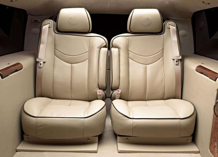 Кадиллак Эскалейд салон сзади