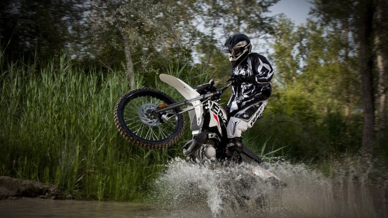 КТМ 700 кроссовый