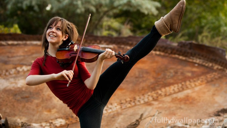 Линси Стирлинг 2020