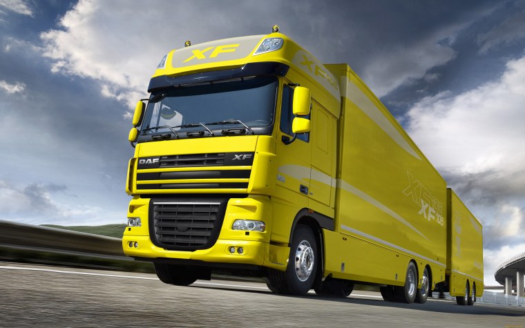 DAF XF 105 желтый