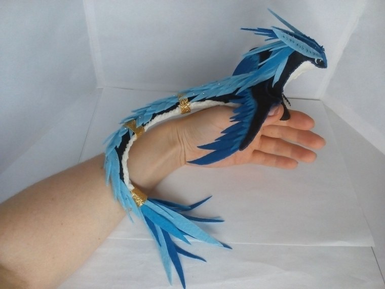 Дракон из бумаги на руку из тик тока