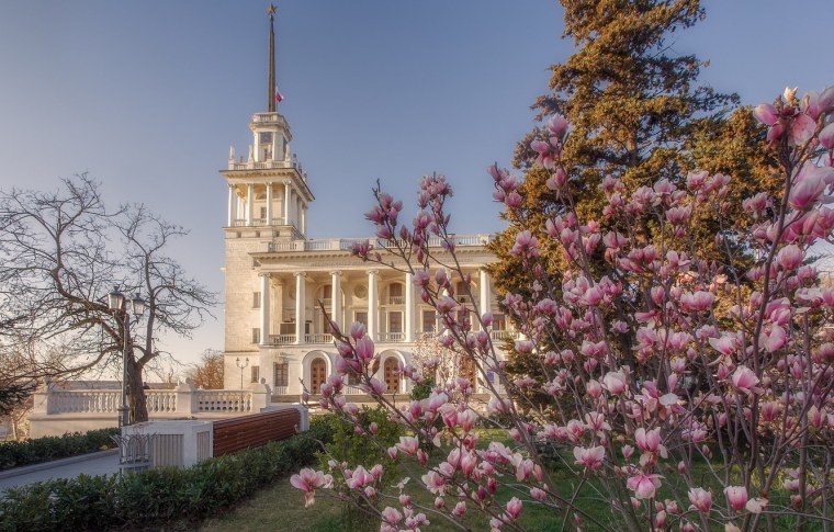 Севастополь весной