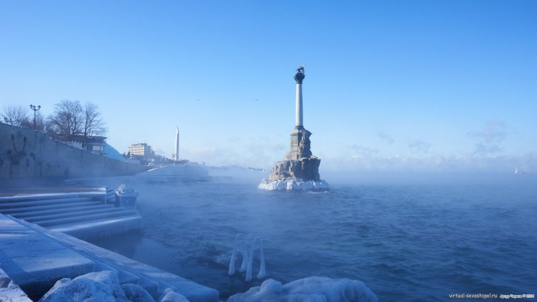 Крым памятник затопленным кораблям зимой