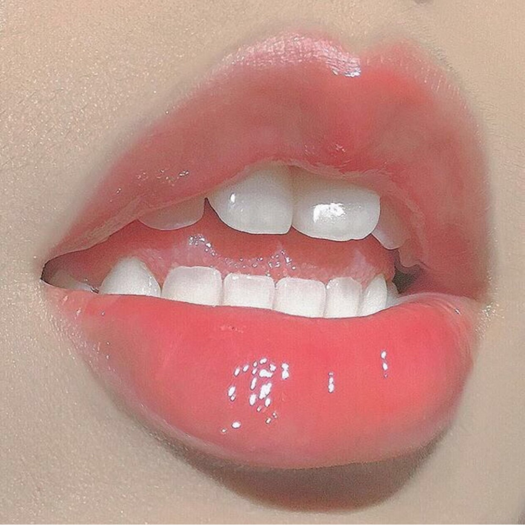 Губы Эстетика