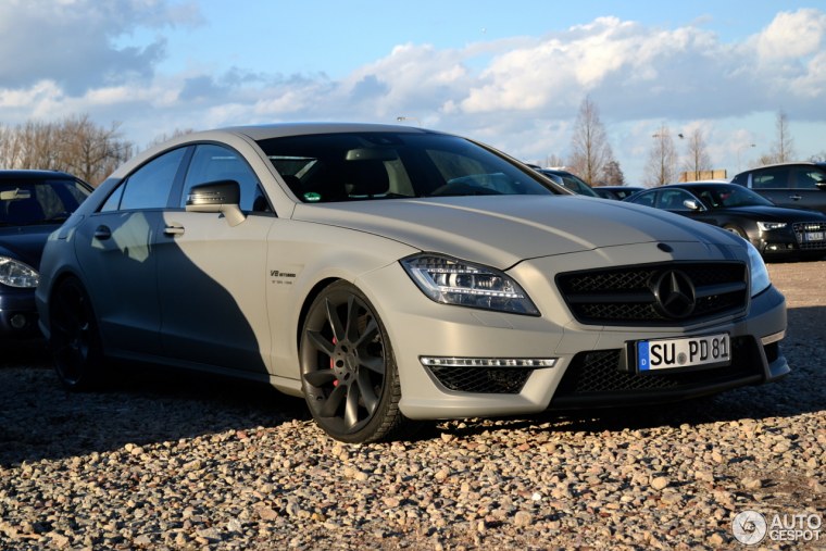 Мерседес тюнингованный CLS 63