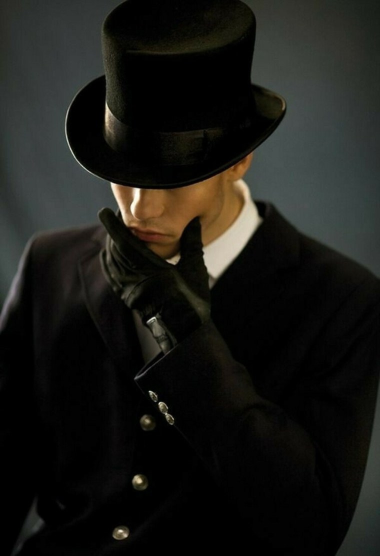 Мужчина в цилиндре