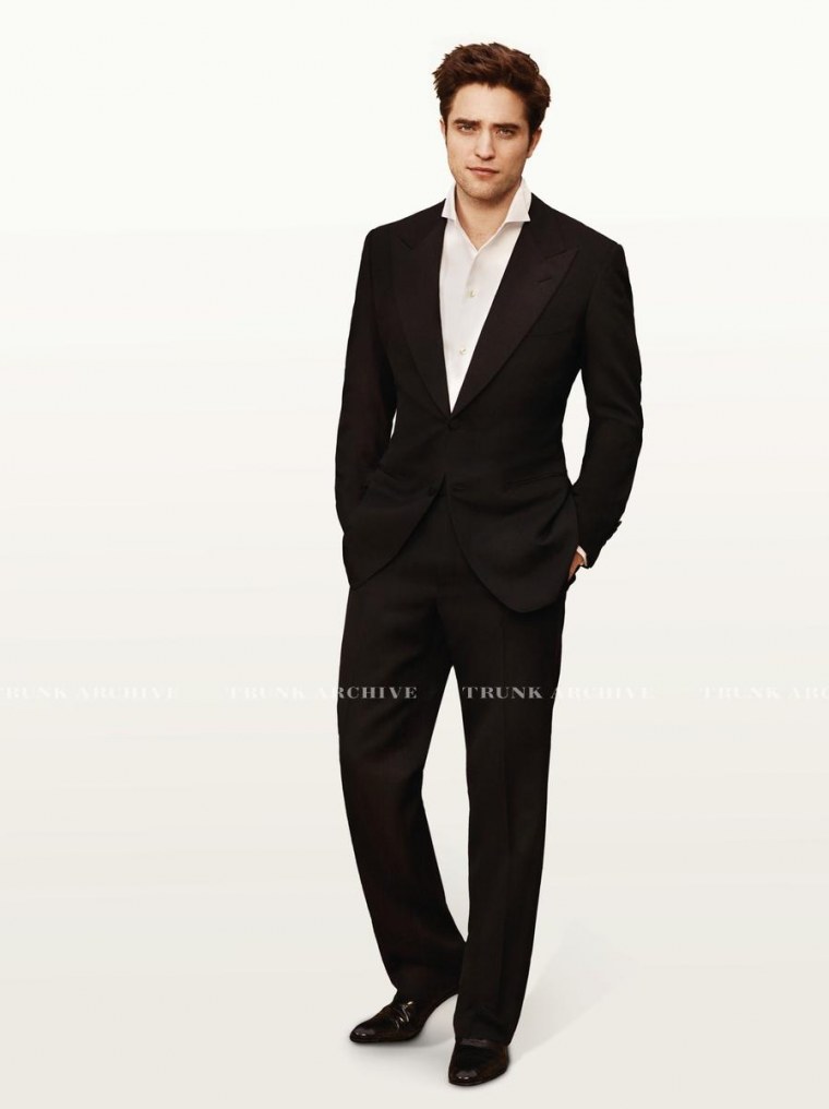 Роберт Паттинсон в полный рост