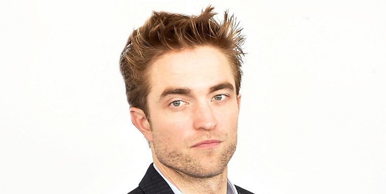 Роберт Паттинсон в полный рост 2020