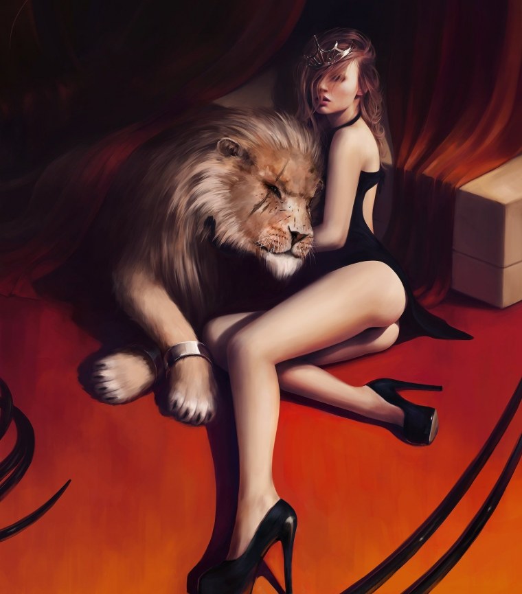 Девушка львица