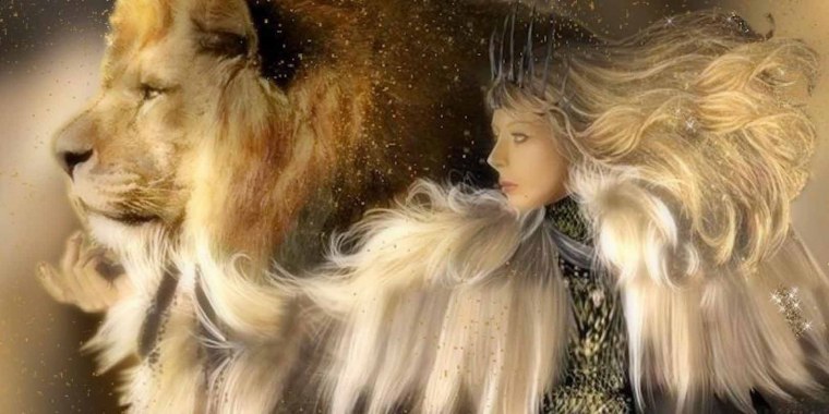 Женщина львица