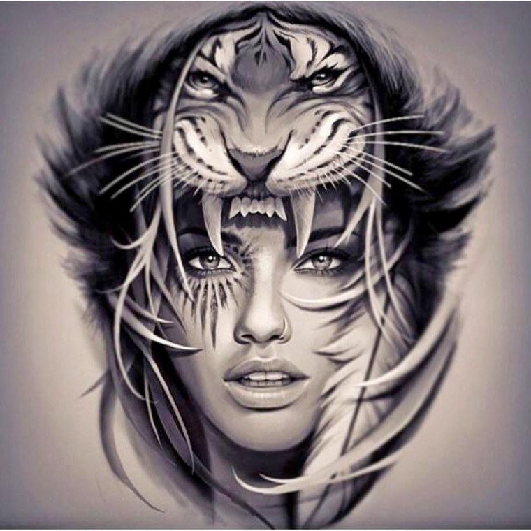 Женщина львица