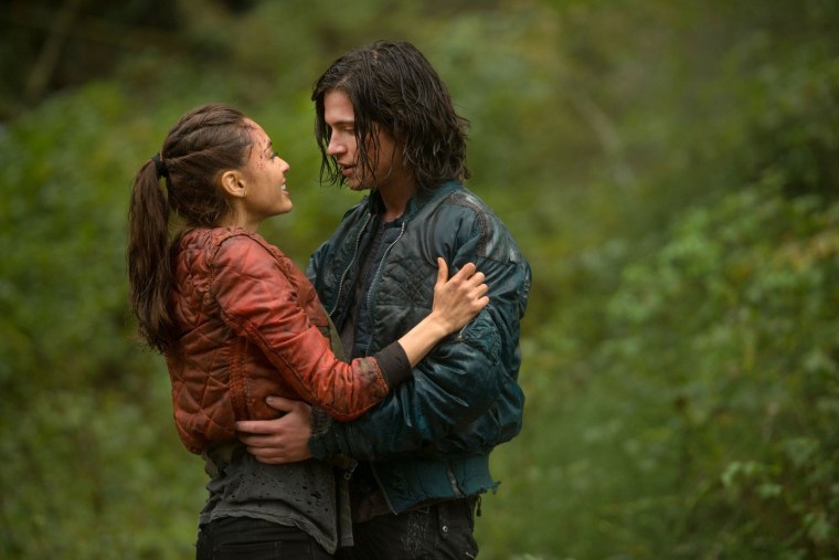 The 100 Кларк и Рейвен