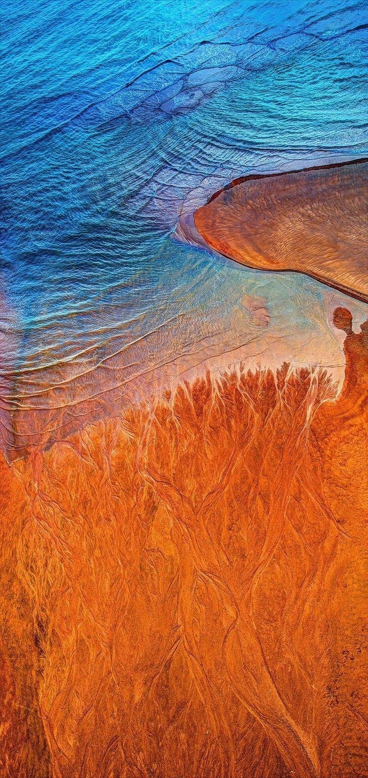 Стоковые обои на телефон