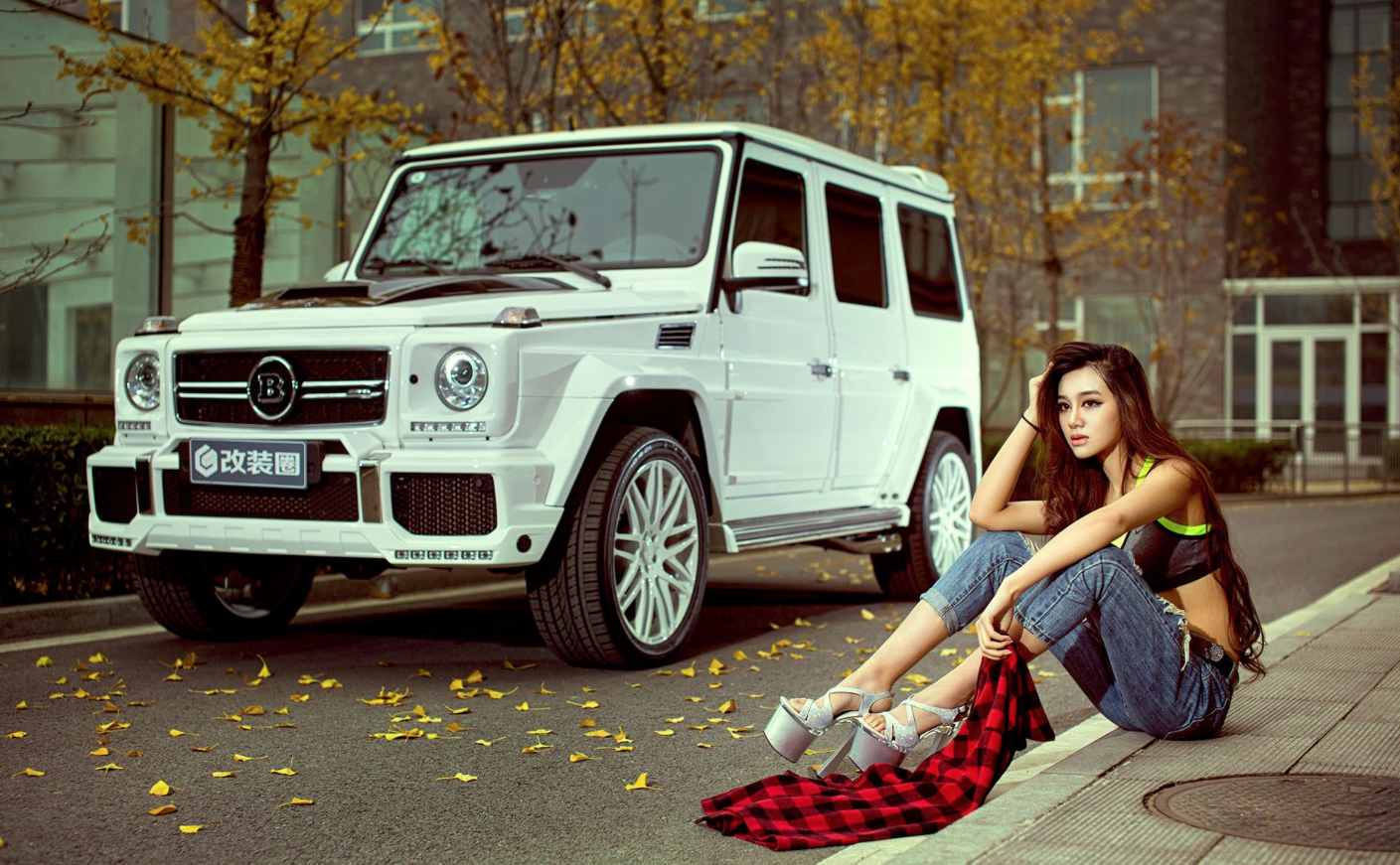 Гелендваген g 63 AMG С девушкой