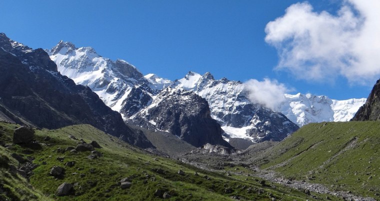 Горы Швейцарии и горы Северная Осетия