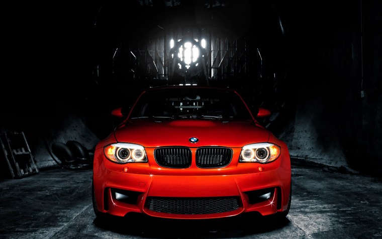 BMW 3 e82 фары красные
