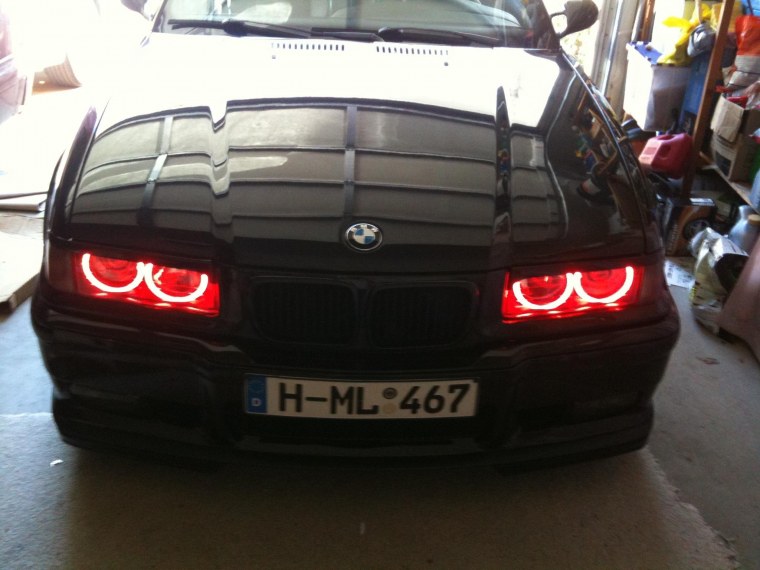 БМВ е34 красные фары