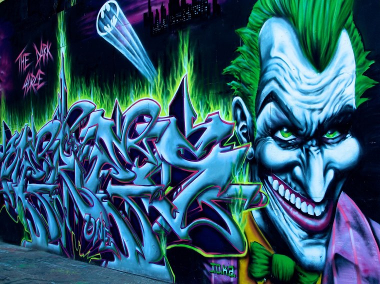 Злое лицо граффити