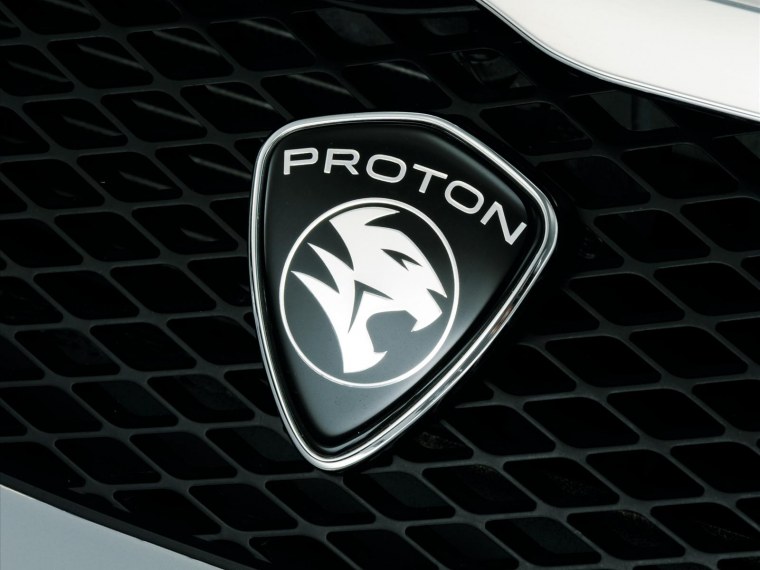 Логотип на черном фоне