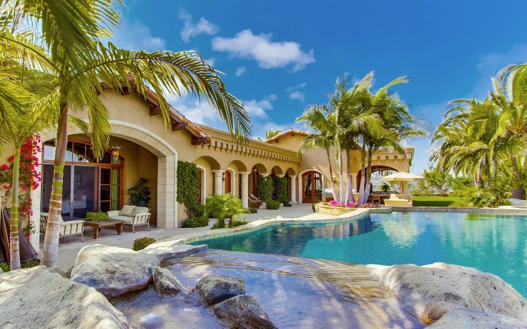 Бассейн пальмы