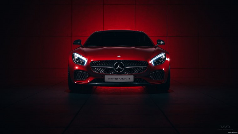 Красный Мерседес 2022