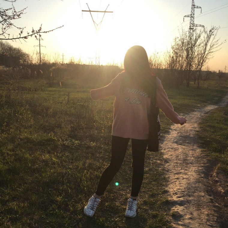 Девушка без лица