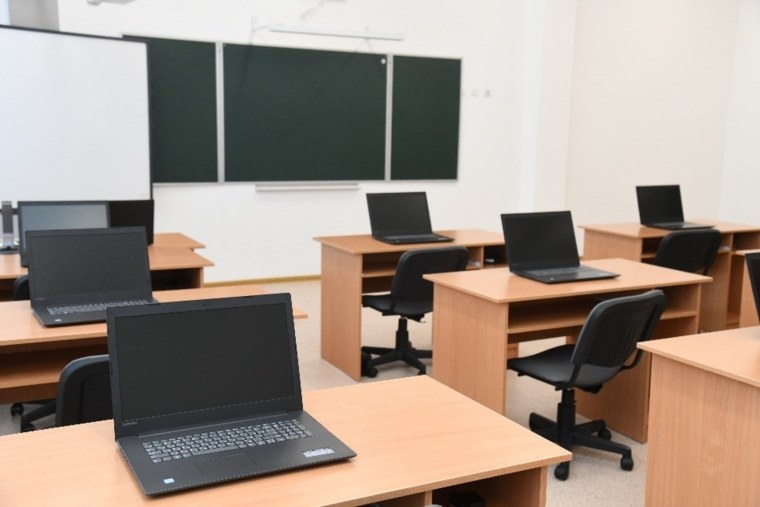 Компьютерный класс в школе