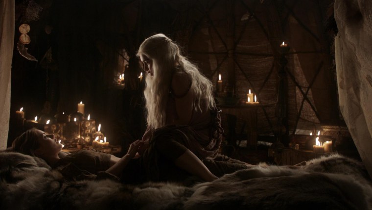 Дейенерис Таргариен и Джон Сноу постельная сцена