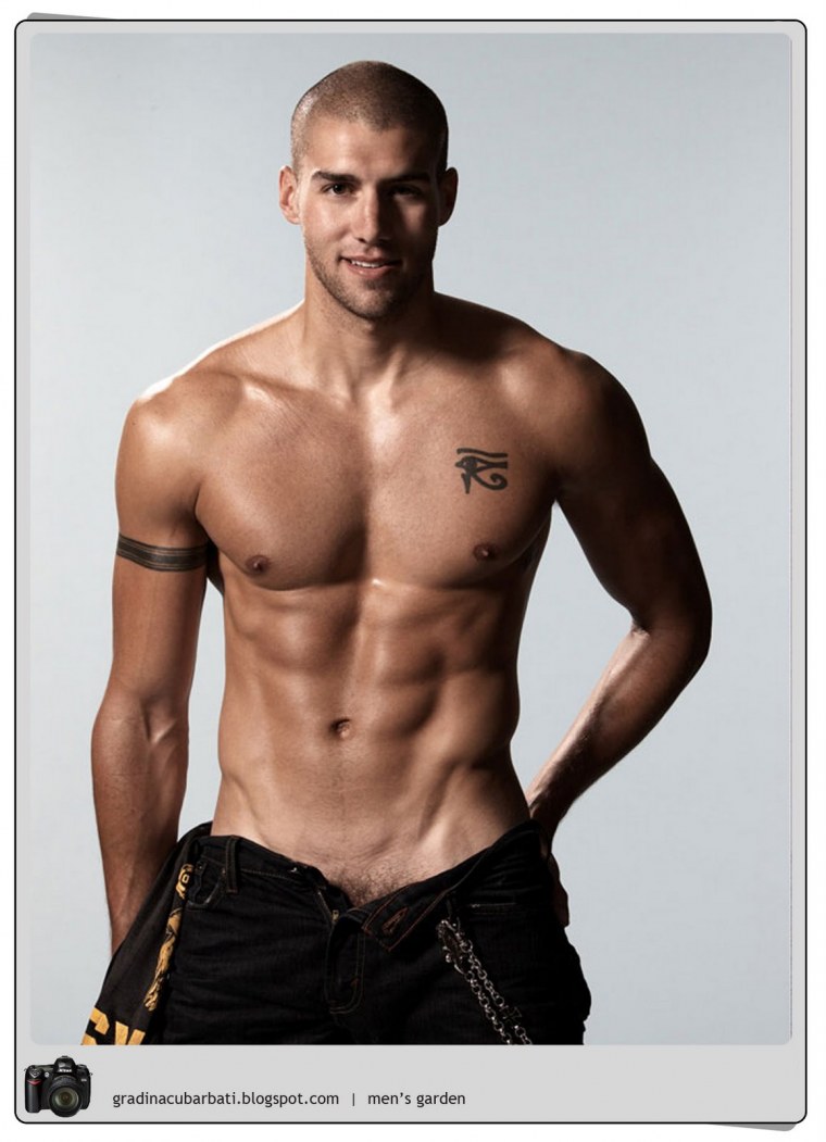 Алан Рикман в молодости торс