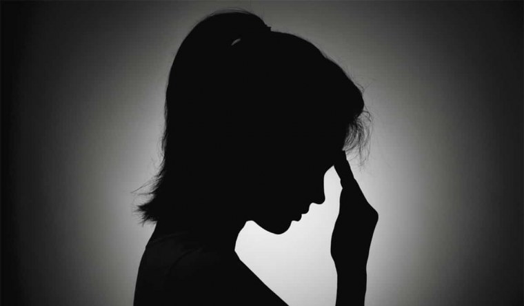 Женский профиль силуэт