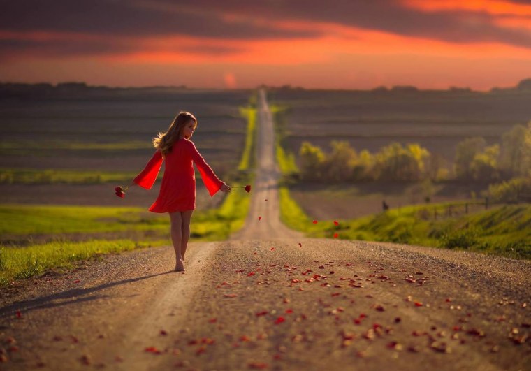 Блондинка по дороге