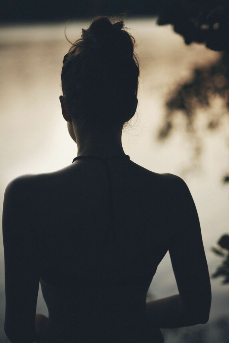 Девушка со спины