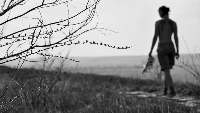 Женщина уходит